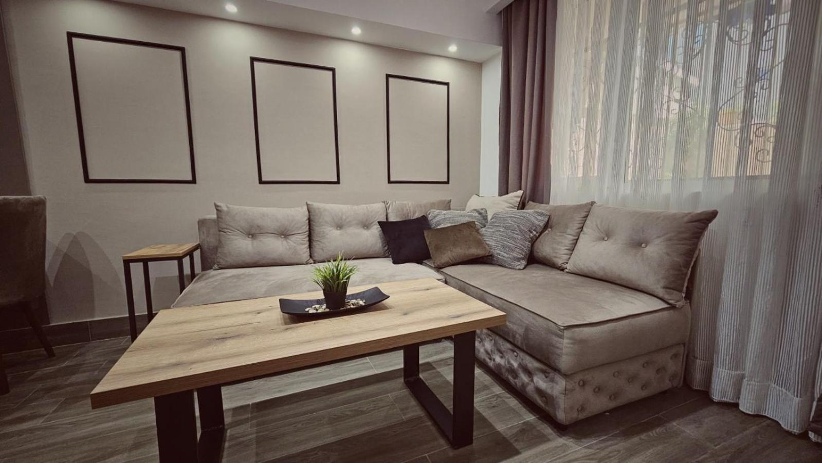 Madesa Apartment สโกเปีย ภายนอก รูปภาพ